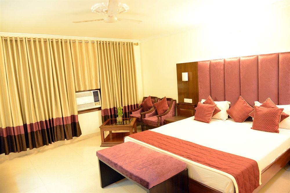 Hotel City Heart Premium Chandīgarh Dış mekan fotoğraf