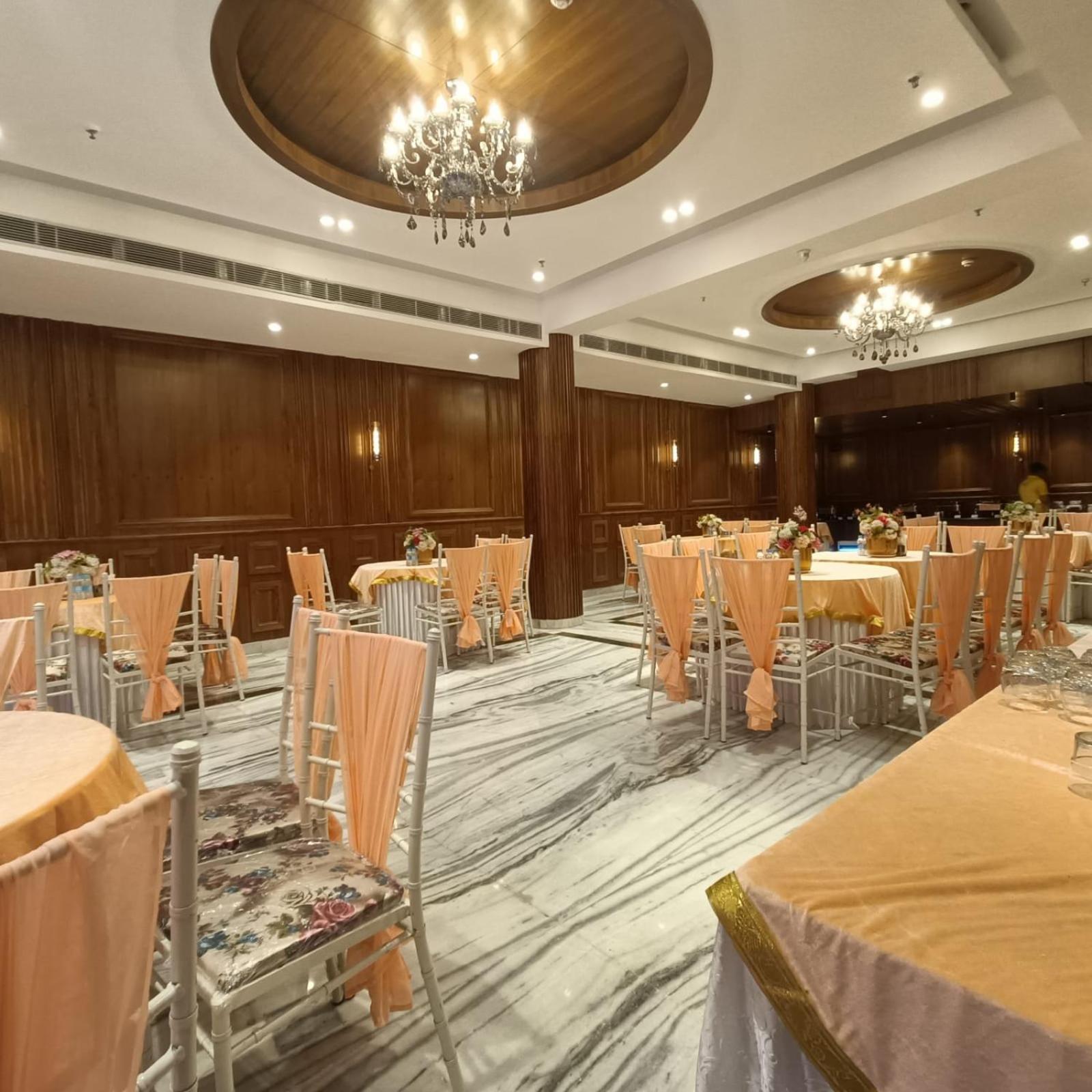 Hotel City Heart Premium Chandīgarh Dış mekan fotoğraf
